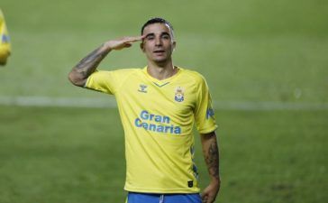 Tres goles de Rober en la goleada (6-1) de Las Palmas al Lugo