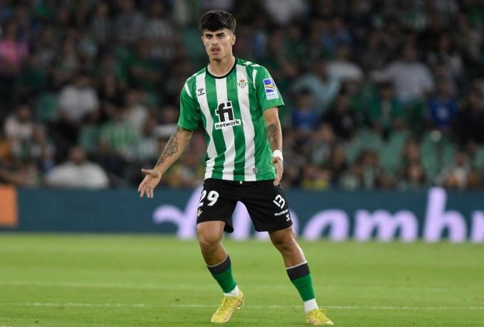 El detalle de capitán de Sergio Canales: envió un mensaje a Juan Cruz tras su lesión